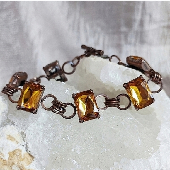 Set of 3 Topaz Honey Citrine Color Highly Faceted Glass Shell Stretch Bracelets - Picture 15 of 16